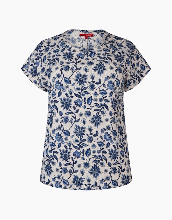 Thea Shirt mit Floralem Print und Lochstickerei in Weiß/Blau | ADLER Mode Onlineshop